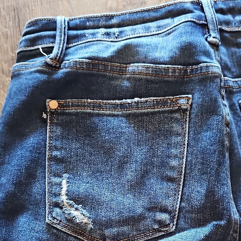 Judy Blue Dark Wash Jean Shorts - Picture 4 of 6